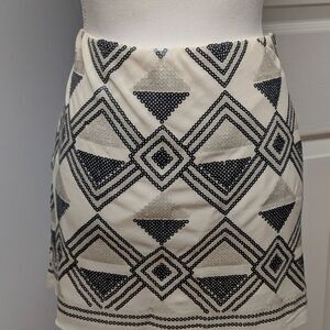 NWT Max Edition Black and Cream Sequined Geometric Mini Skirt Size M